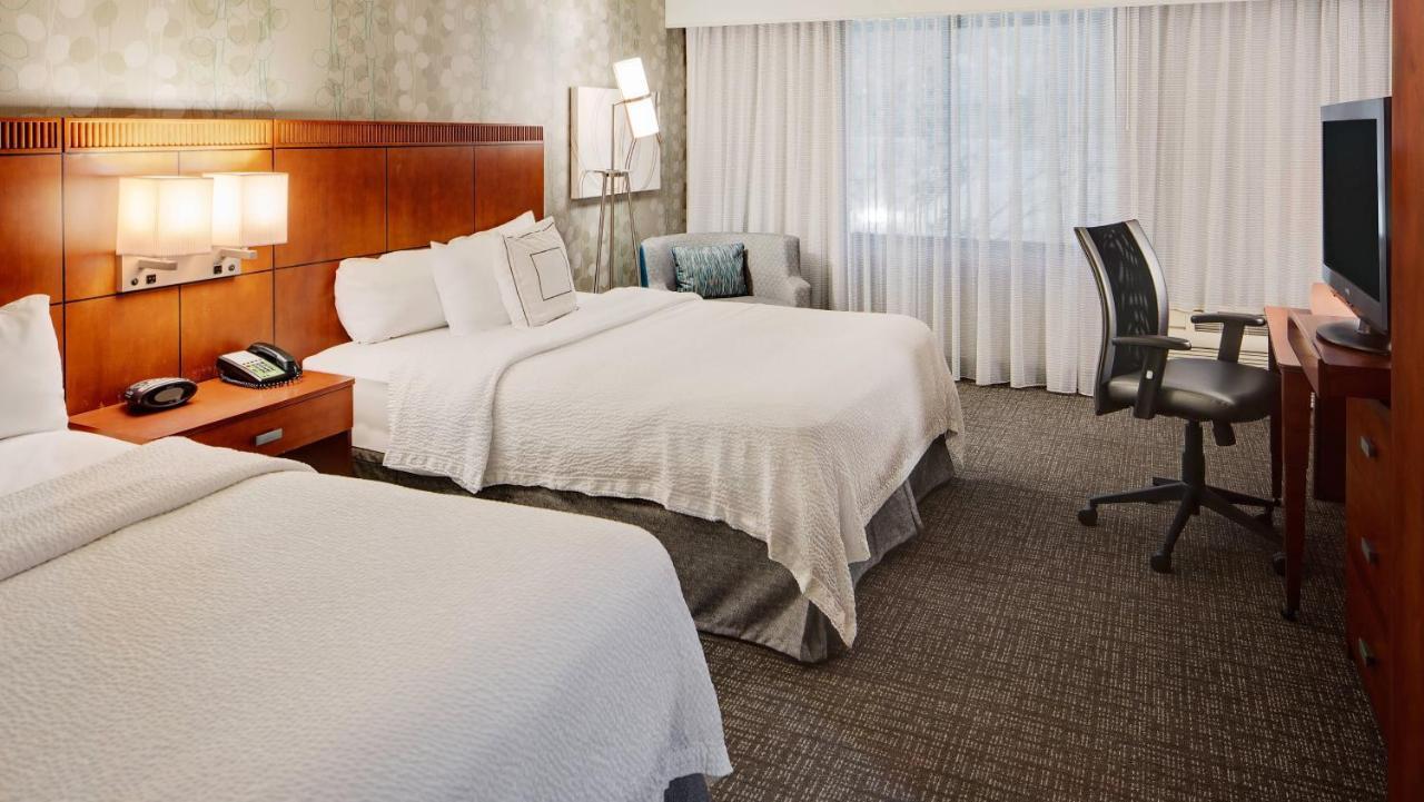 Courtyard By Marriott Pittsburgh West Homestead Waterfront Zewnętrze zdjęcie