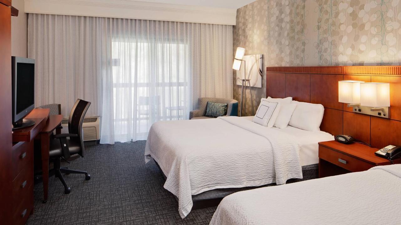 Courtyard By Marriott Pittsburgh West Homestead Waterfront Zewnętrze zdjęcie