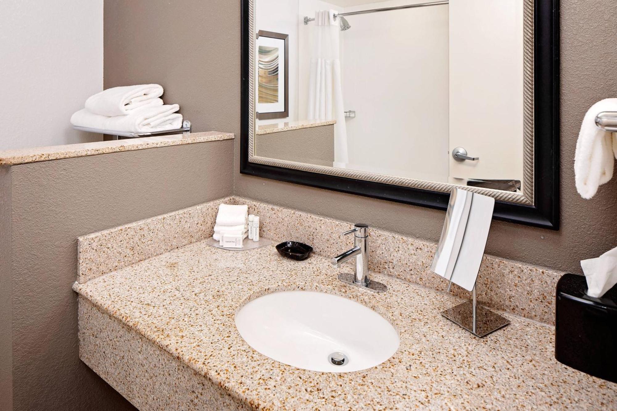 Courtyard By Marriott Pittsburgh West Homestead Waterfront Zewnętrze zdjęcie